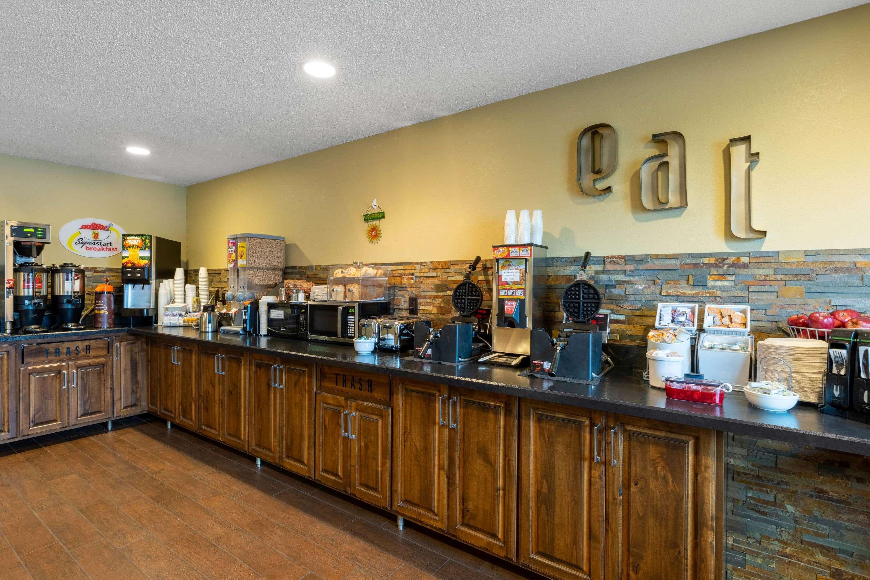 Super 8 By Wyndham Mn
